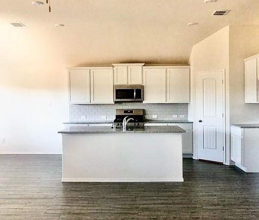5th image of 1480 Acmite Ave