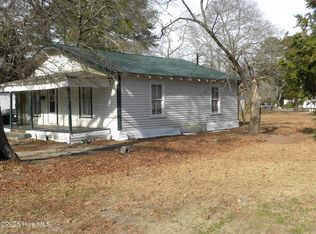 205 Shirley St, Tarboro, NC 27886