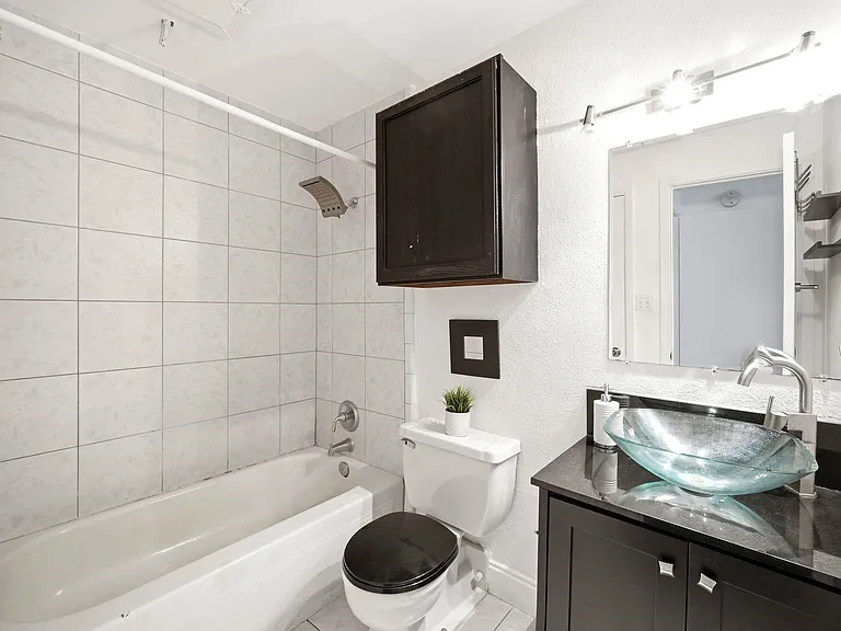 2425 Augusta Dr #22 — Photo 23