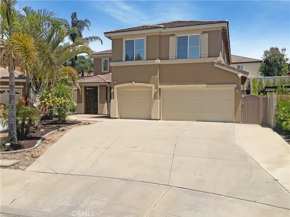 8424 Monique Ct, Riverside, CA 92508