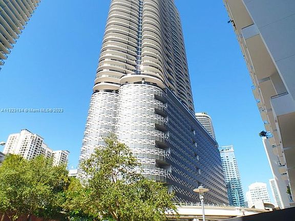 2nd image of 1000 Brickell Plz Unit 3505