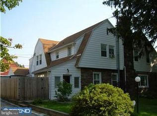 1423 Surrey Ln, Wynnewood, PA 19096