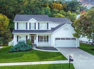 734 Legends View Dr, Eureka, MO 63025
