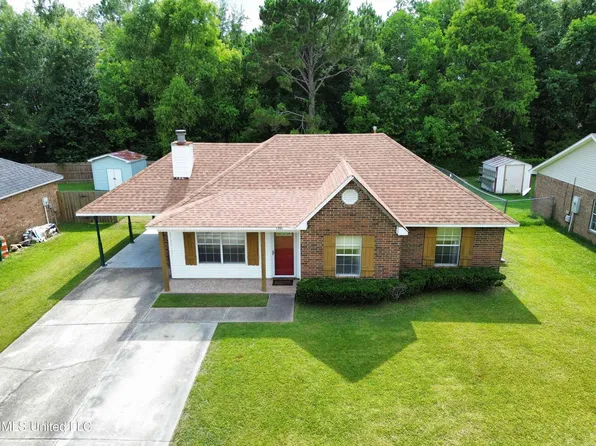 13015 Walnut Ct, Gulfport, MS 39503