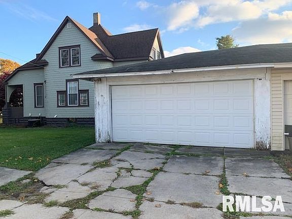 3rd image of 598 Maple Ave