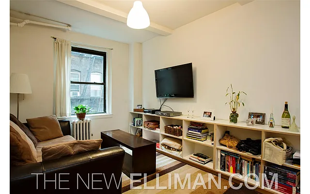 Sold by Douglas Elliman | media 10