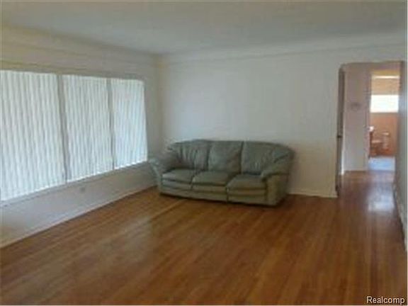 5th image of 6579 Golfview St