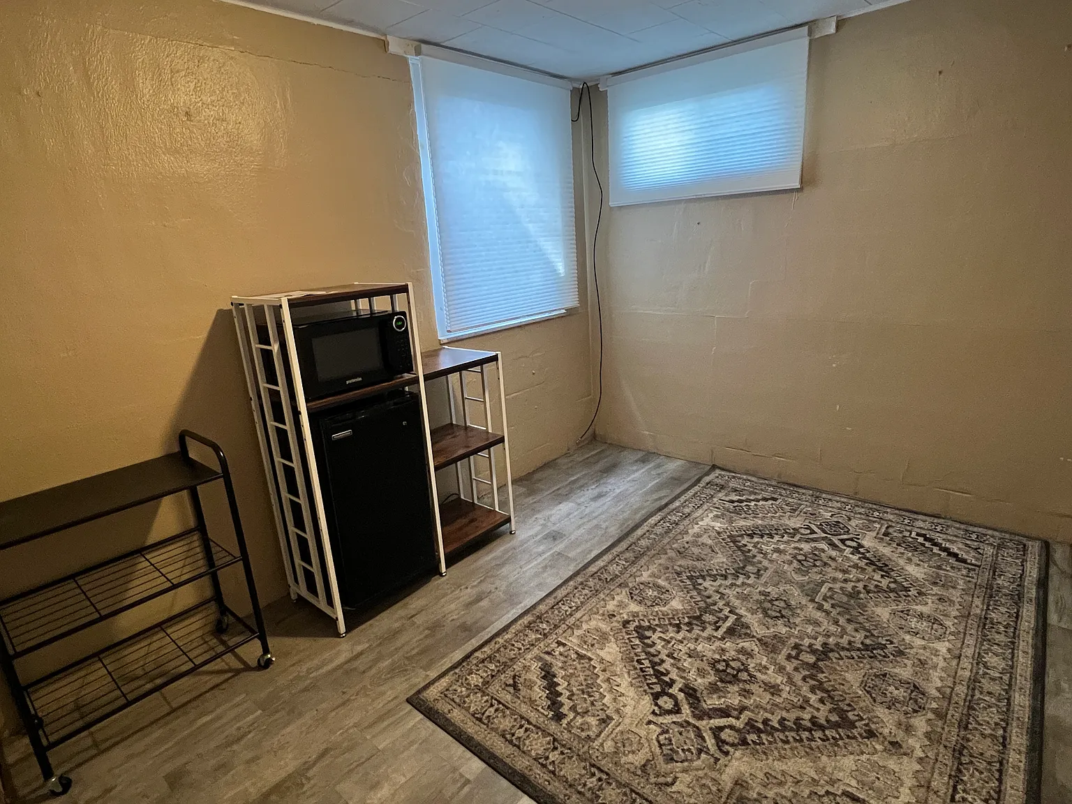 Studio, $645 — Photo 2
