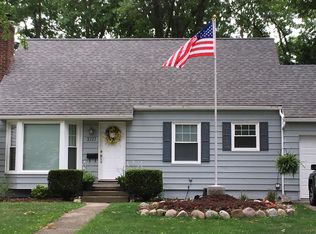 2717 Oak Park Blvd, Cuyahoga Falls, OH 44221