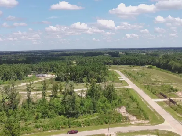 204 Road 5913, Cleveland, TX 77327