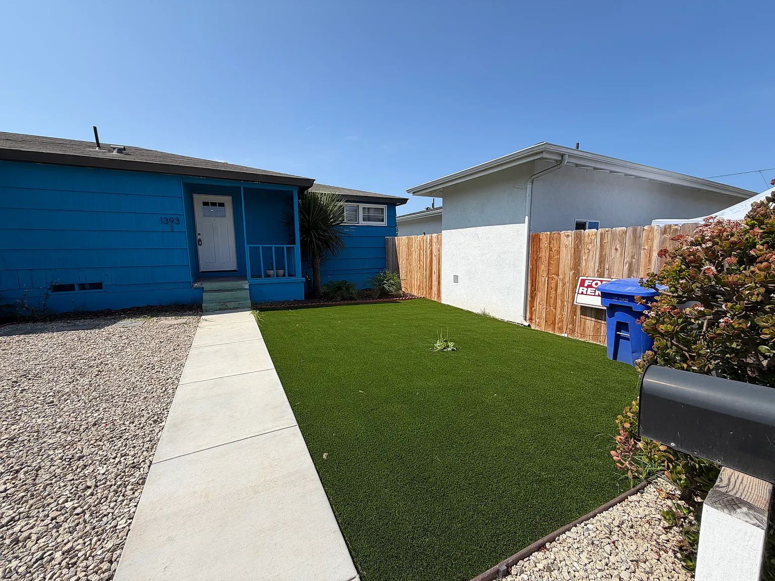 4 bed, 1400 sqft, $4,195 — Photo 3