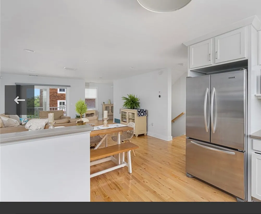 2 bed, 2.5 bath, 1200 sqft, $2,650 — Photo 2