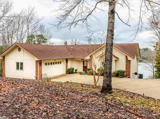 10 Narvaez Way, Hot Springs Village, AR 71909