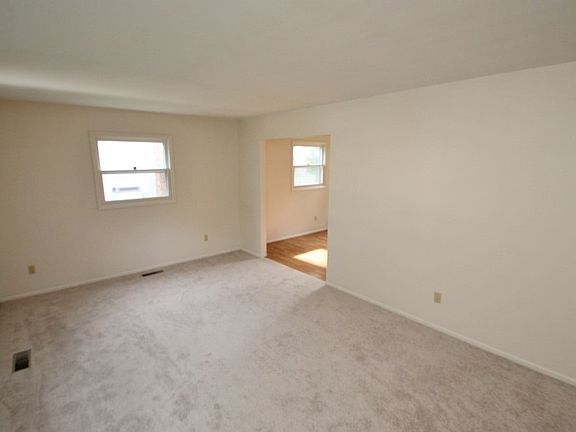 5th image of 3928 Knightway Dr