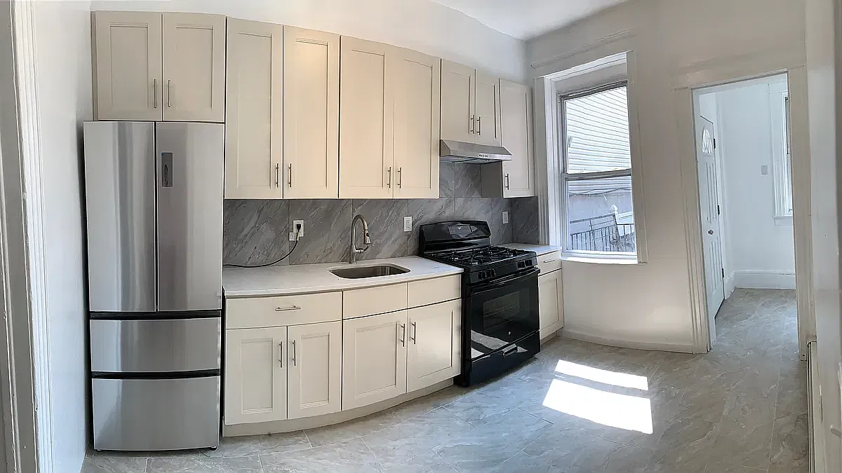 2 bed, 940 sqft, $2,475 — Photo 1