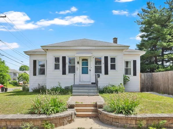 60 Forest St, Chicopee, MA 01013