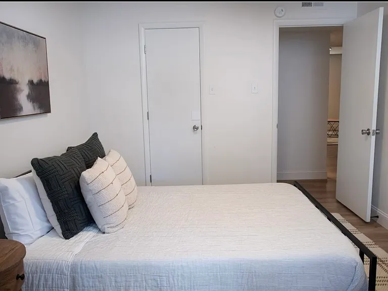 1017 S 22nd St #1 — Photo 11