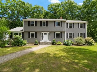 45 Woodberry Ln, North Andover, MA 01845