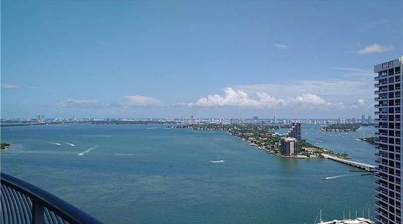 1st image of 1750 N Bayshore Dr APT 3502