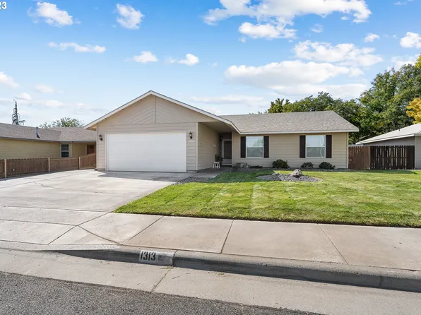 1313 SW Riverhill Dr, Hermiston, OR 97838