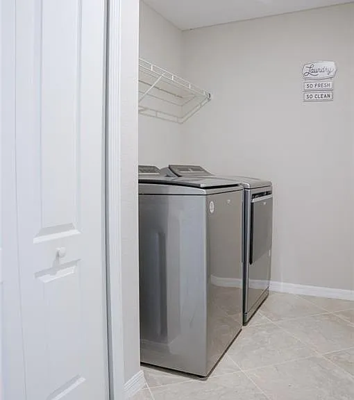 1573 Vizcaya Ln — Photo 14
