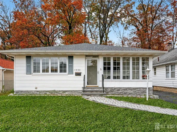 1008 Main St, Fords, NJ 08863