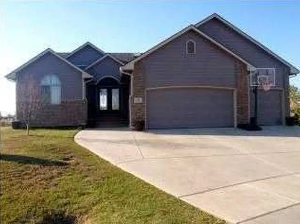 132 N Longhorn Ct, Clearwater, KS 67026