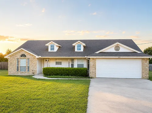 279 County Road 4700 Photo 1