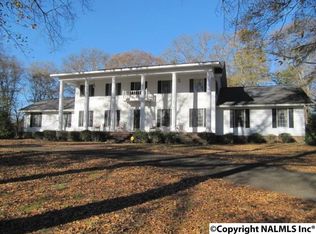 490 Solitude Ave, Albertville, AL 35950