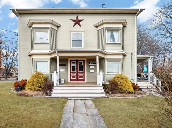 45 High St, Pascoag, RI 02859