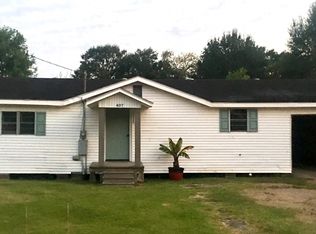 407 Romero St, Iowa, LA 70647