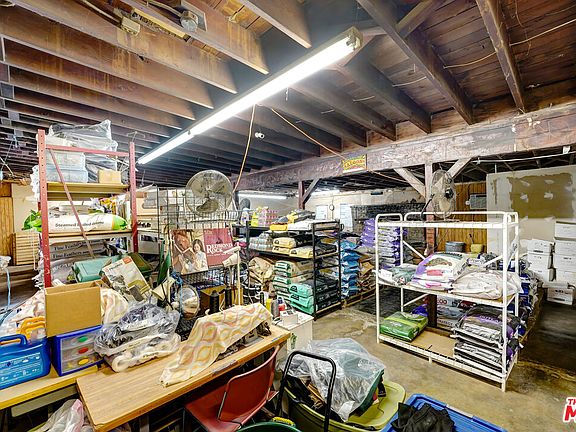 4th image of 1840 Riverside Dr