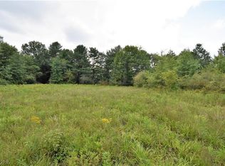 960 S Hubbard Rd, Lowellville, OH 44436
