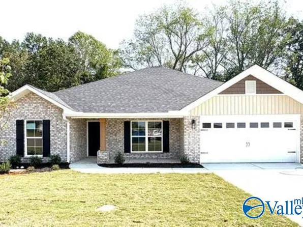 3031 Joseph Dr, Decatur, AL 35603