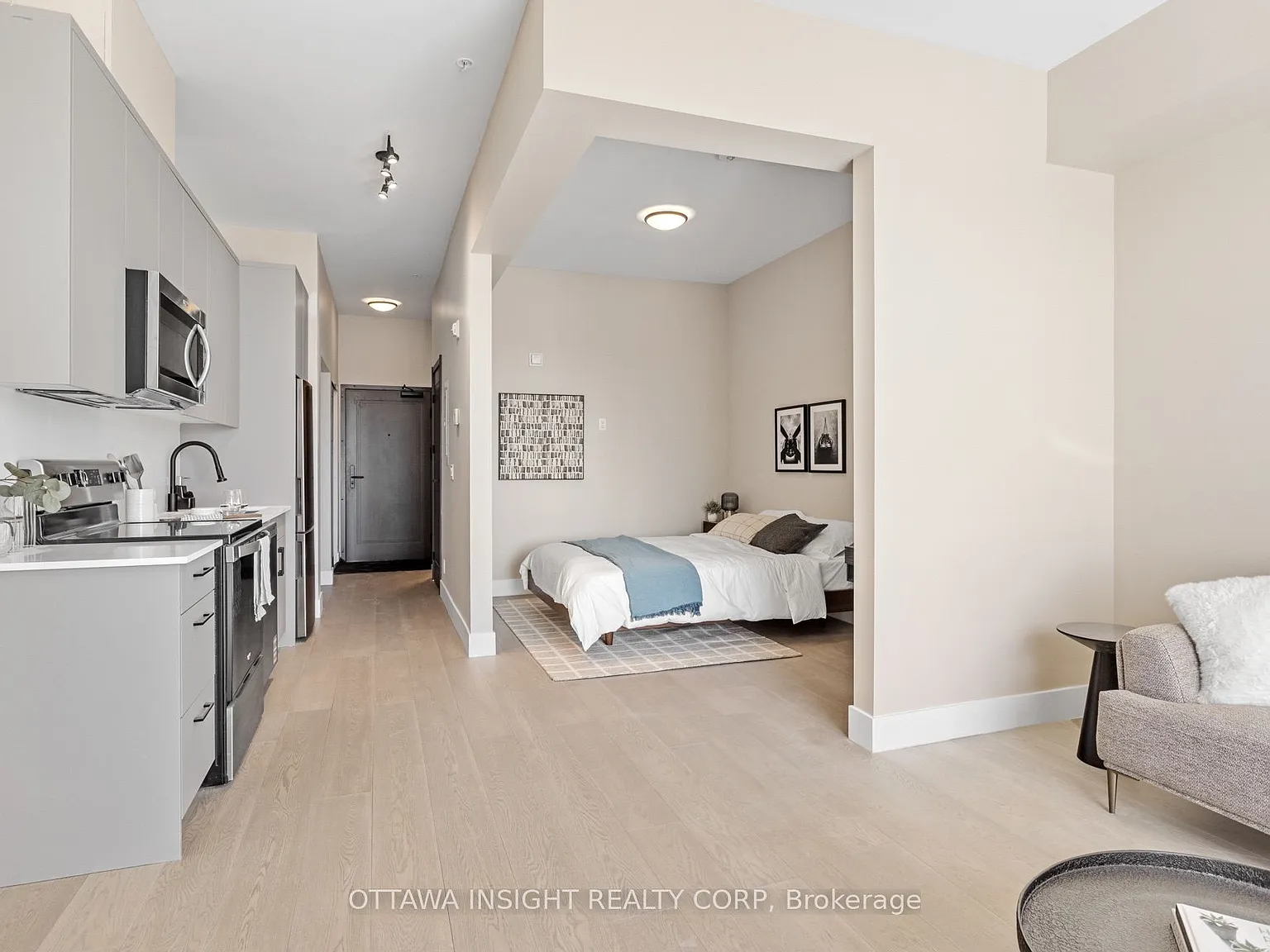 1 bed, $2,135 — Photo 4