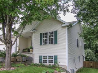 5333 Park Meadow Dr, Madison, WI 53704