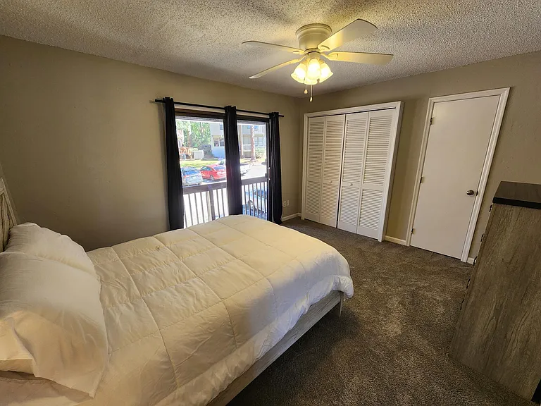 2228 Timberwood Cir N — Photo 22