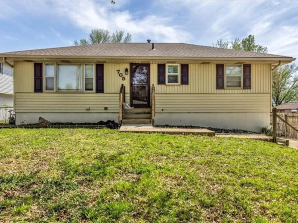 705 NW 88th Ter, Kansas City, MO 64155