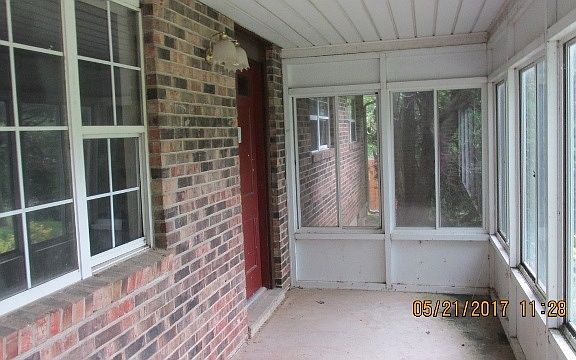 3rd image of 584 E County Road 300 N