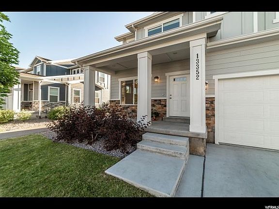 3rd image of 13352 S Moseley Way