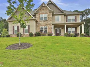 215 Susan Ln, Fayetteville, GA 30215