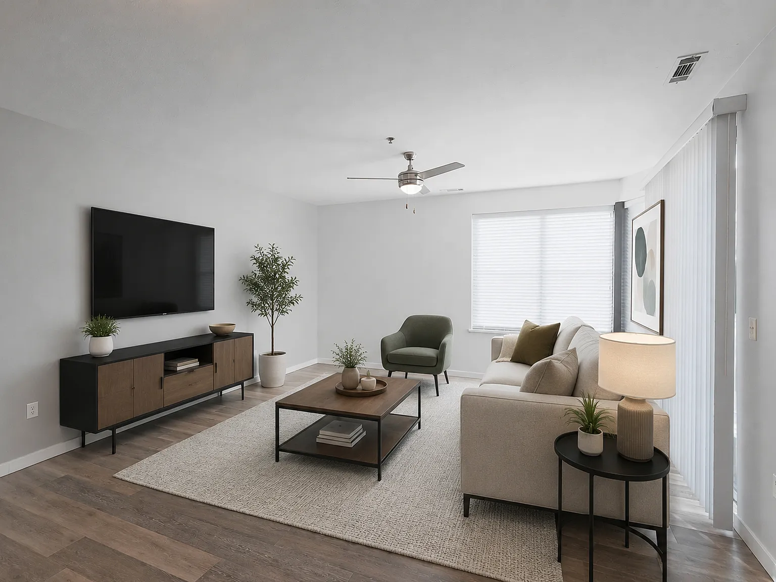 River Rock Apartments — Photo 4