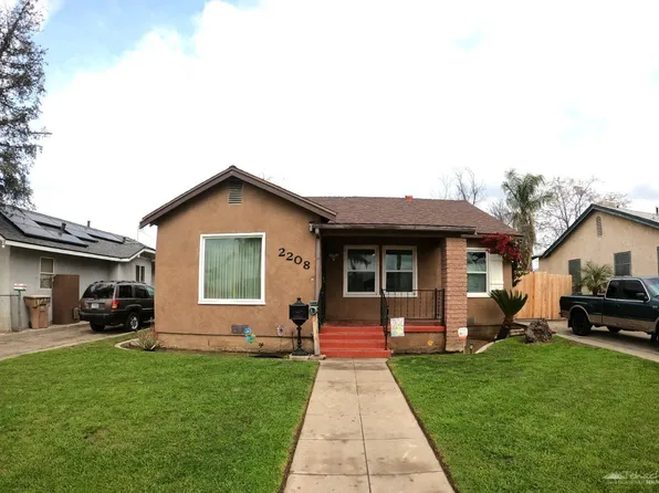 2208 Oregon Dr, Bakersfield, CA 93306