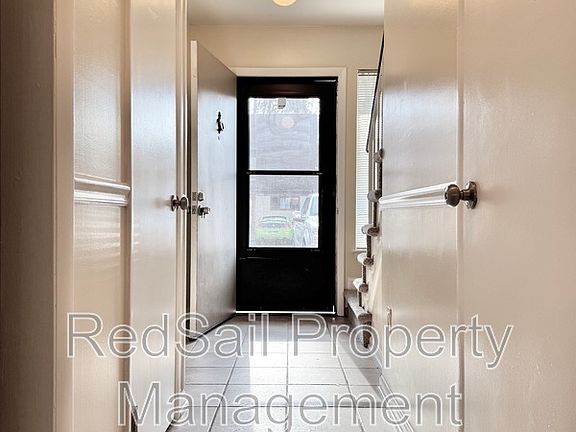 4th image of 1067 Willow Green Dr
