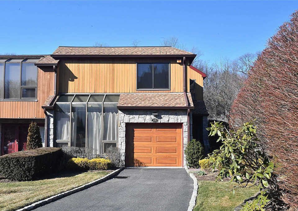 1st image of 139 The Cres #139