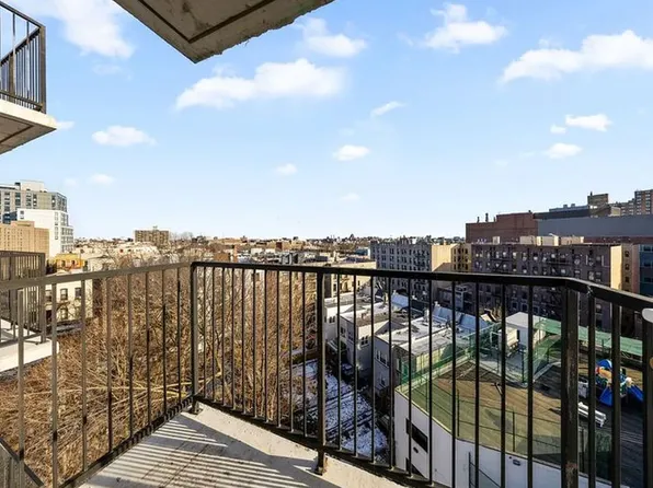 1042 President Street image 1 of 10