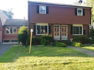17 Fox St, West Springfield, MA 01089