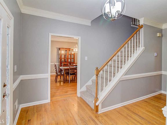 4th image of 1532 Stonegate Way