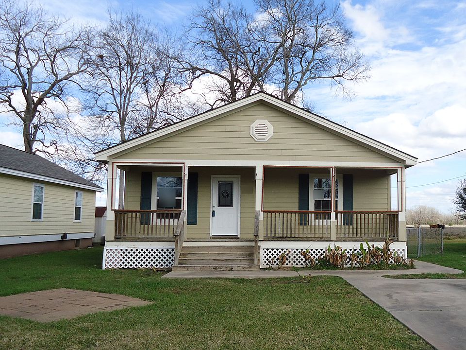 1st image of 713 E Columbus Dr