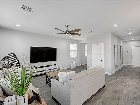 5th image of 3048 Cipro Ave